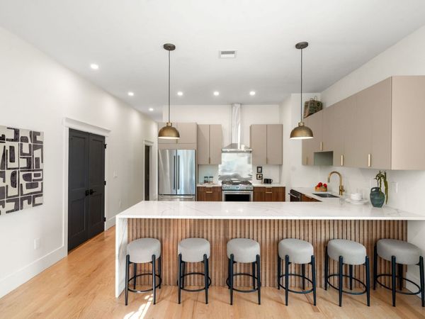 59 Highland, Unit 59, Brookline, MA 02445