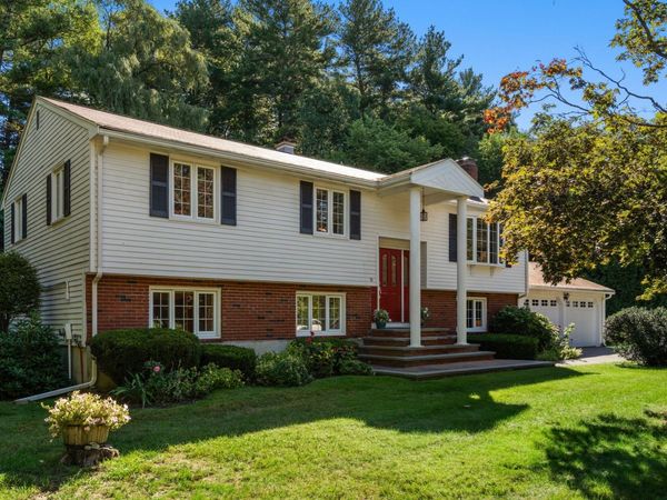 15 Bear Hill Rd, Billerica, MA 01821