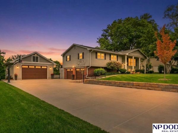 3342 S 114th Avenue, Omaha, NE 68144