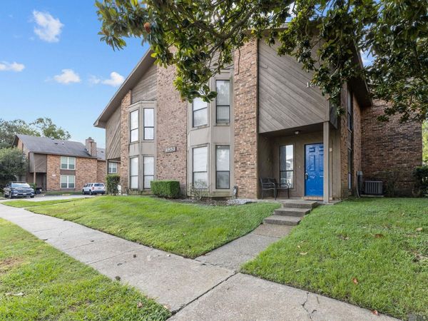 1953 S Brightside View Dr, Unit #B, Baton Rouge, LA 70820