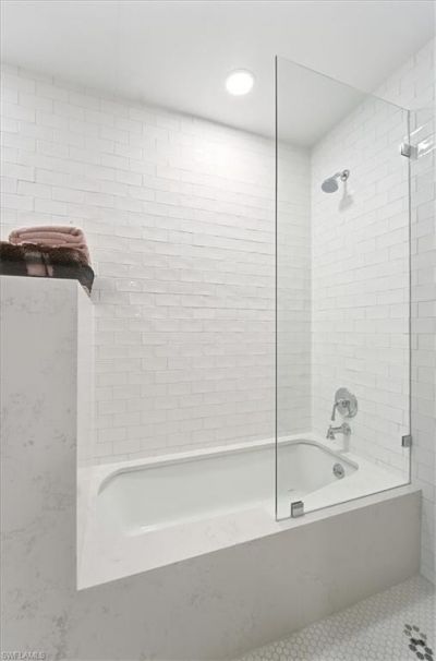 4062 Belair Ln , Unit 9, Naples, FL 34103 Photo