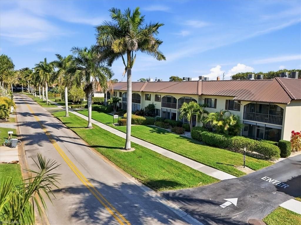 4062 Belair Ln , Unit 9, Naples, FL 34103 Photo