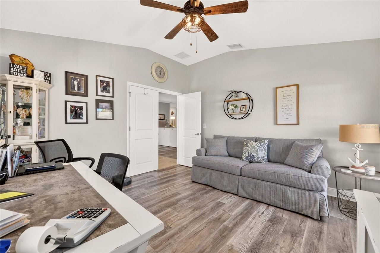 6943 SE 11th Place, Ocala, FL 34472 Photo