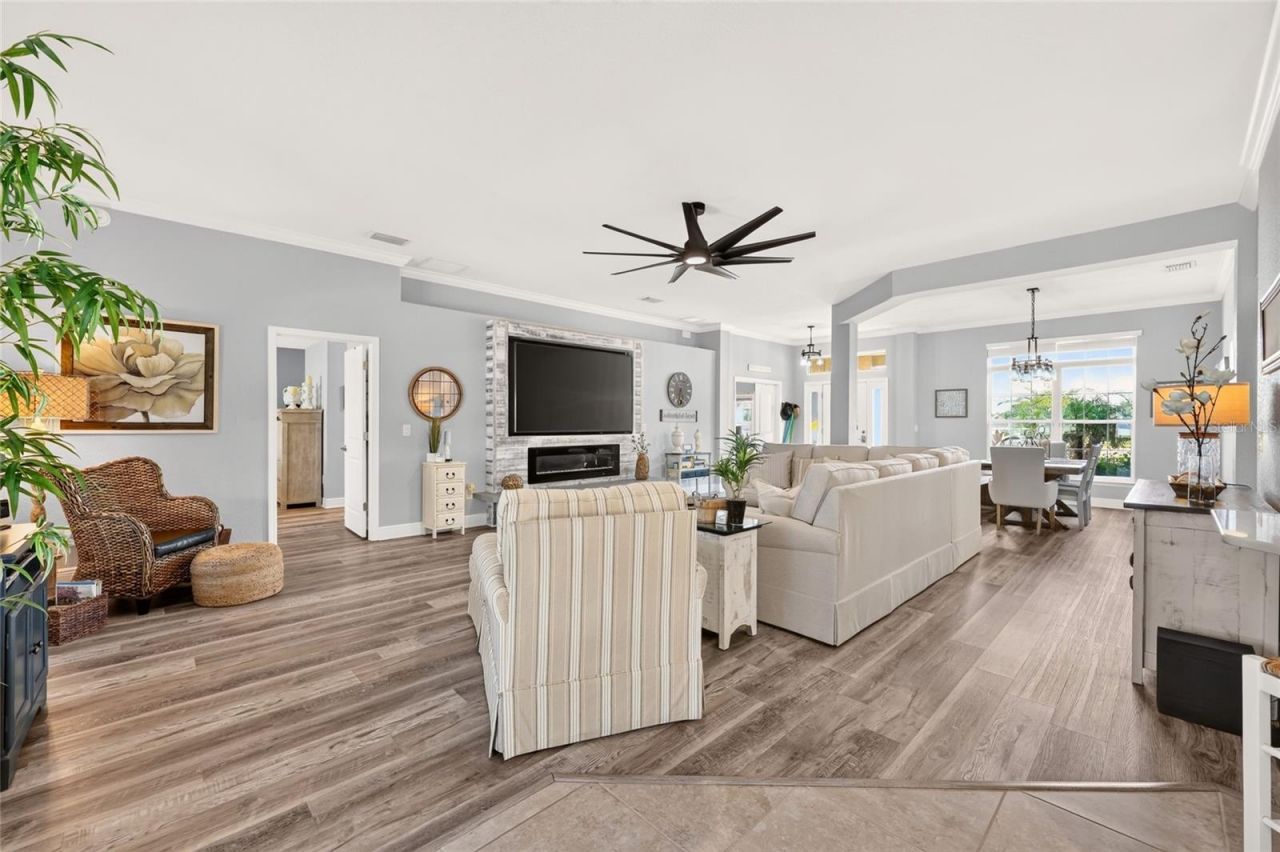 6943 SE 11th Place, Ocala, FL 34472 Photo