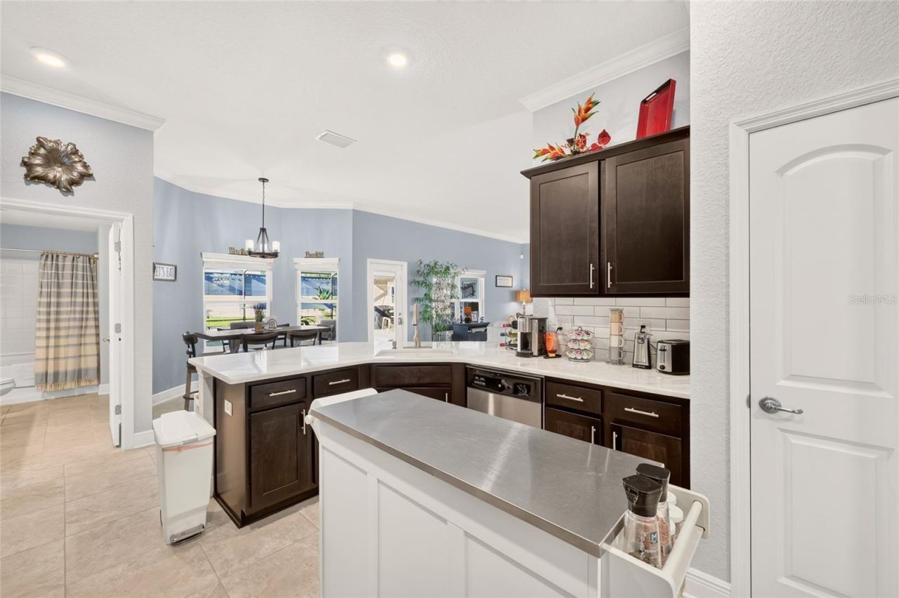 6943 SE 11th Place, Ocala, FL 34472 Photo
