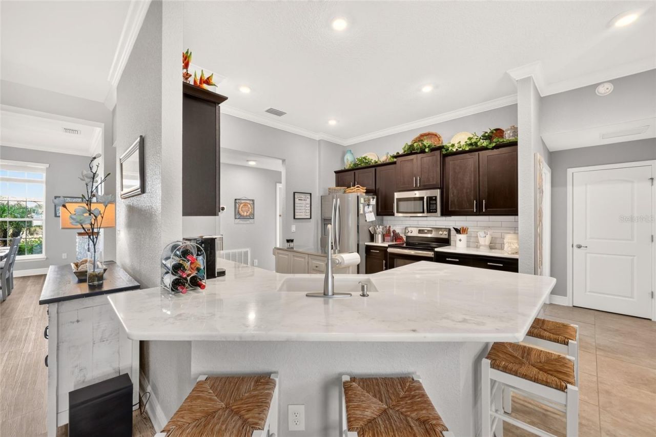6943 SE 11th Place, Ocala, FL 34472 Photo