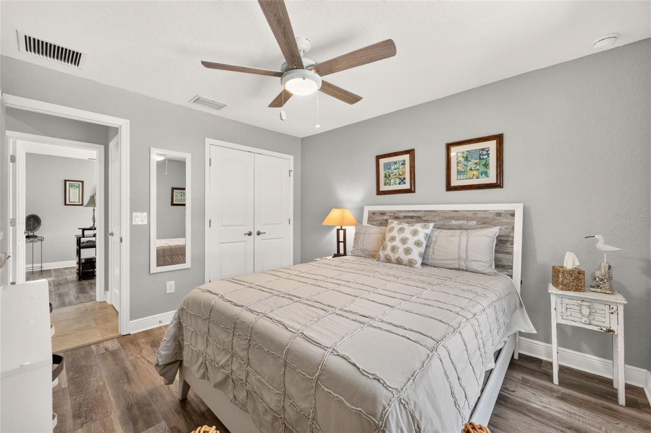 6943 SE 11th Place, Ocala, FL 34472 Photo