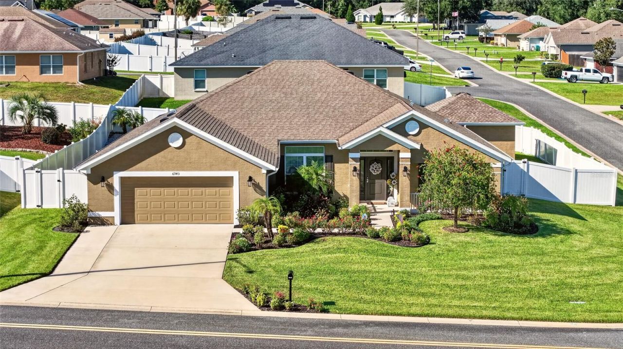 6943 SE 11th Place, Ocala, FL 34472 Photo