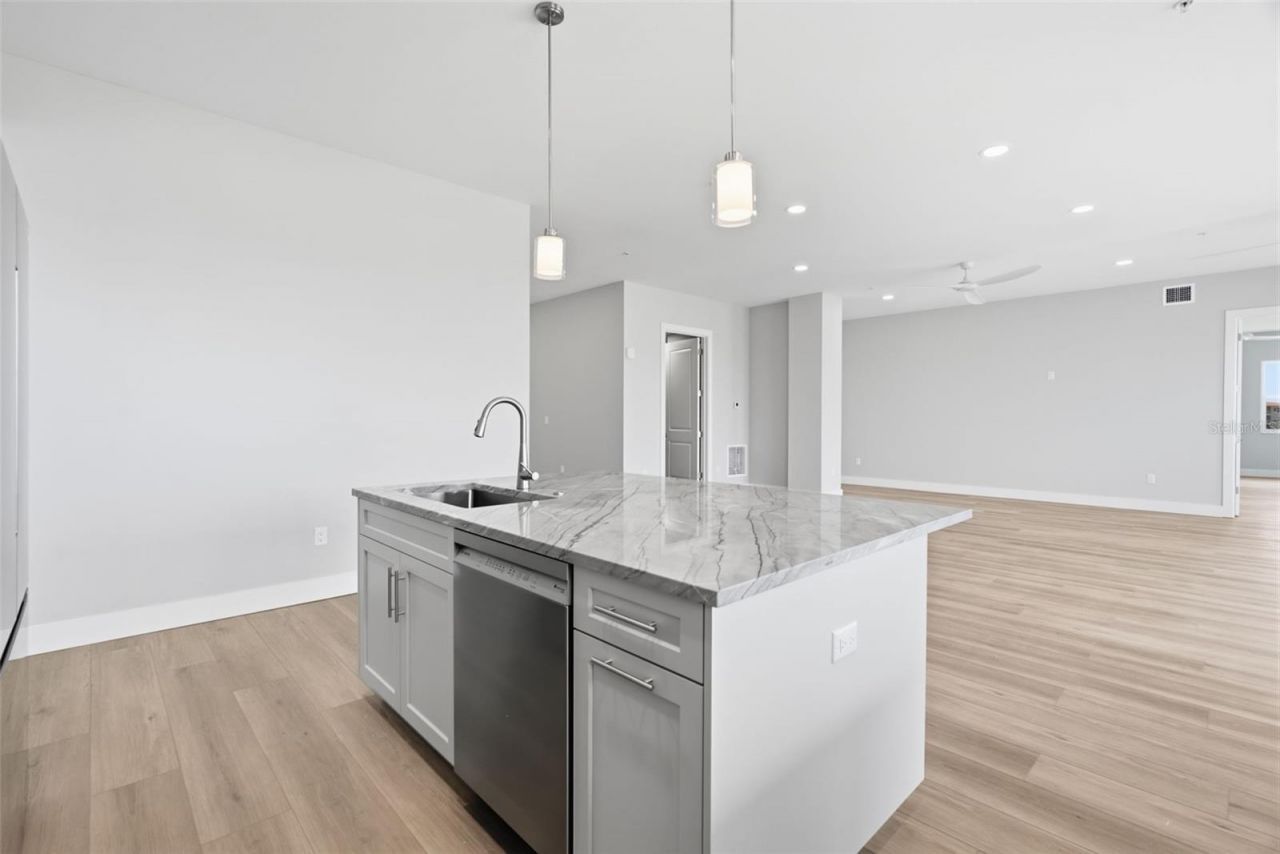13655 Gulf Boulevard, Unit 401, Madeira Beach, FL 33708 Photo