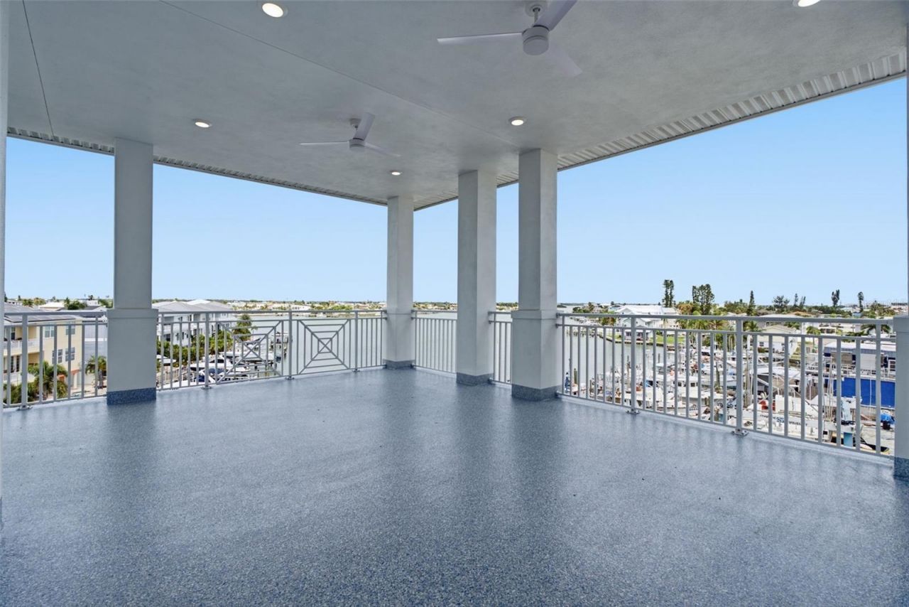 13655 Gulf Boulevard, Unit 401, Madeira Beach, FL 33708 Photo