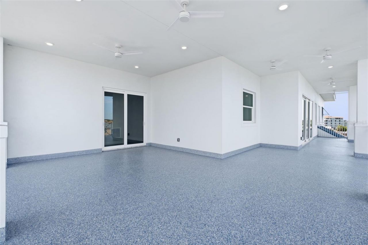13655 Gulf Boulevard, Unit 401, Madeira Beach, FL 33708 Photo