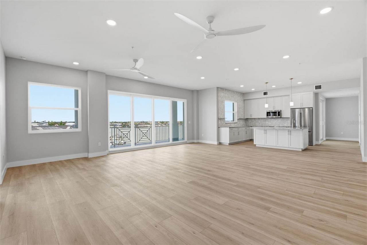 13655 Gulf Boulevard, Unit 401, Madeira Beach, FL 33708 Photo