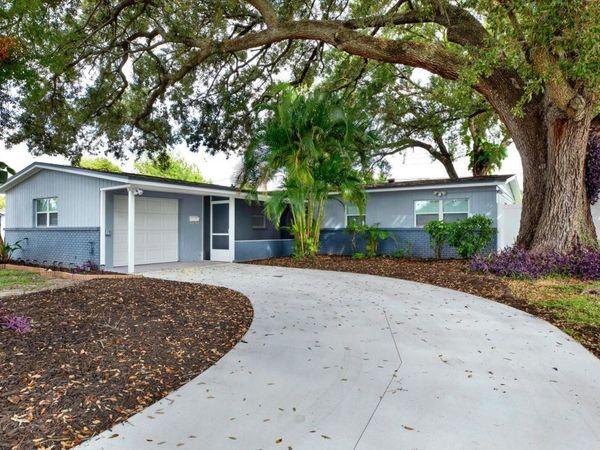 7505 W HENRY AVENUE, TAMPA, FL 33615