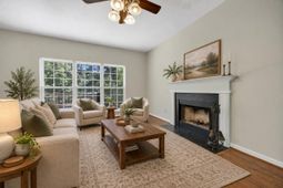 18 Persimmon Wood Court photo 4