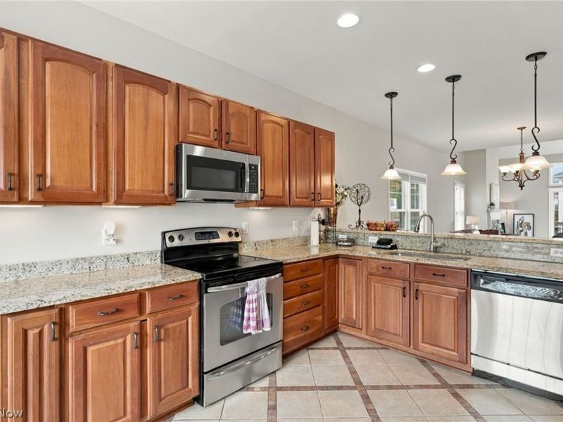21 Bristol Lane, Rocky River, OH 44116 Photo 9