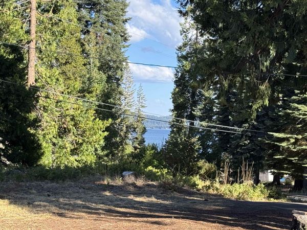 1279 Peninsula Drive, Lake Almanor, CA 96137