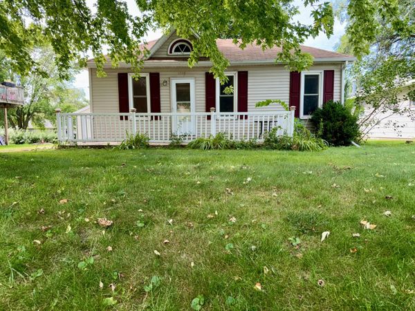 1218 7 1/2 Street SW, Willmar, MN 56201