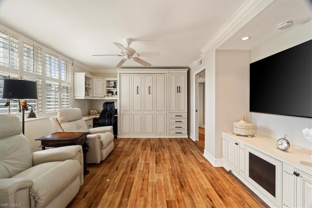 10691 Gulf Shore Dr, Unit 200, Naples, FL 34108 Photo