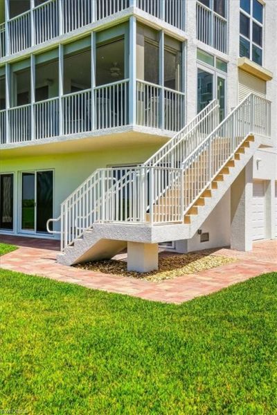 10691 Gulf Shore Dr, Unit 200, Naples, FL 34108 Photo