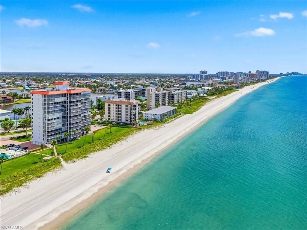 10691 Gulf Shore Dr, Unit 200, Naples, FL 34108 Photo