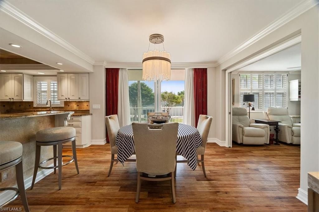 10691 Gulf Shore Dr, Unit 200, Naples, FL 34108 Photo