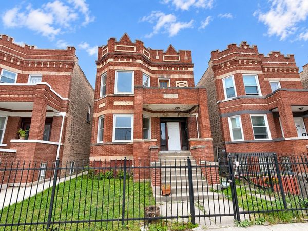 926 N Lavergne Avenue , Chicago, IL 60651