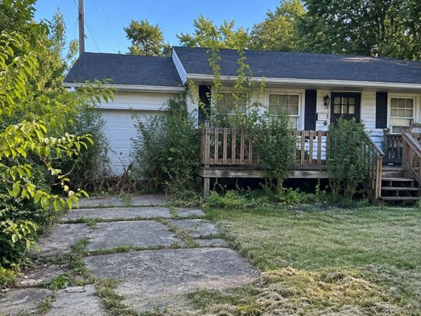 104 N Indiana Street , Milford, IL 60953