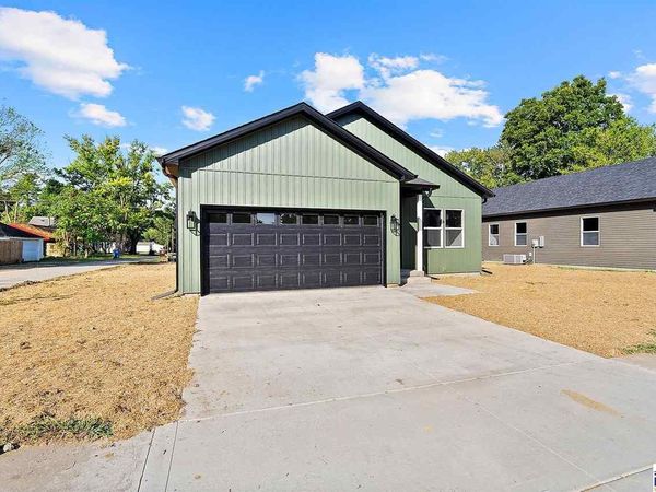 404 N Leavitt Street, Brazil, IN 47834
