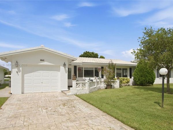 8543 NW 13th Ct, Plantation, FL 33322