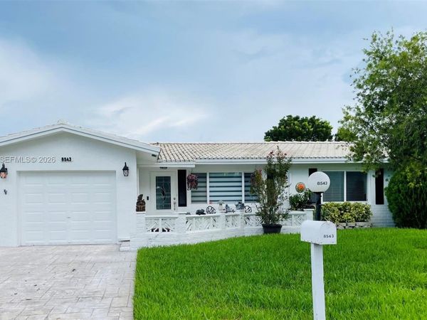 8543 NW 13th Ct, Plantation, FL 33322