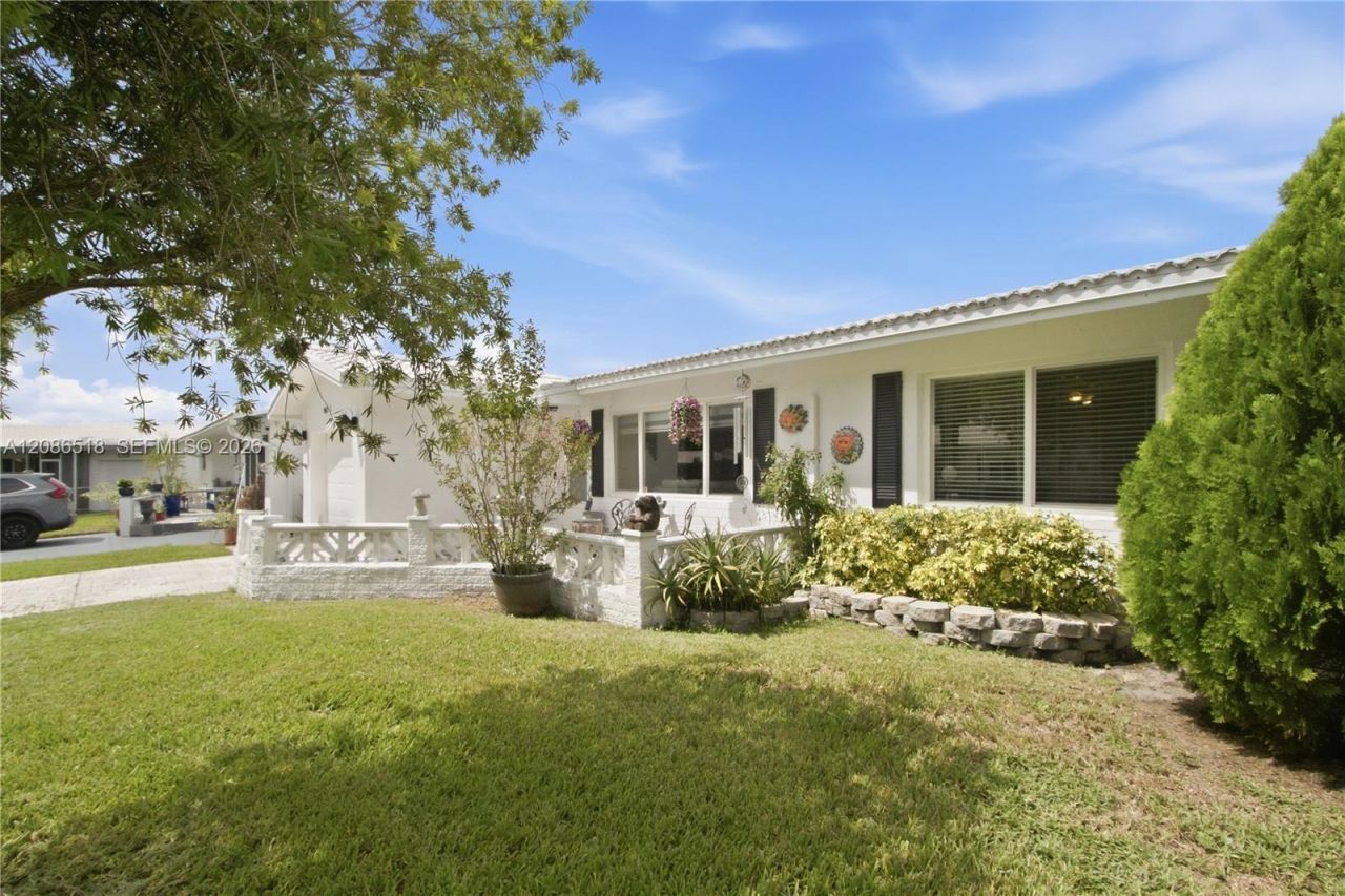 8543 NW 13th Ct, Plantation, FL 33322 Photo