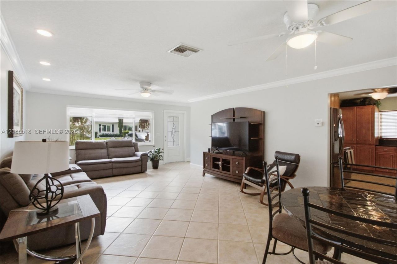 8543 NW 13th Ct, Plantation, FL 33322 Photo