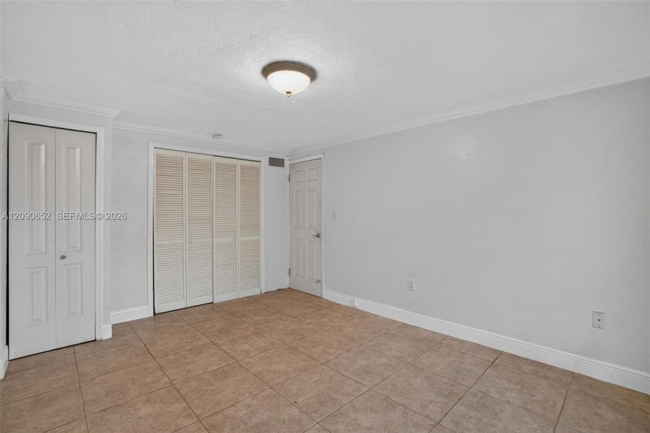 7911 SW 18th Ter , Miami, FL 33155 Photo