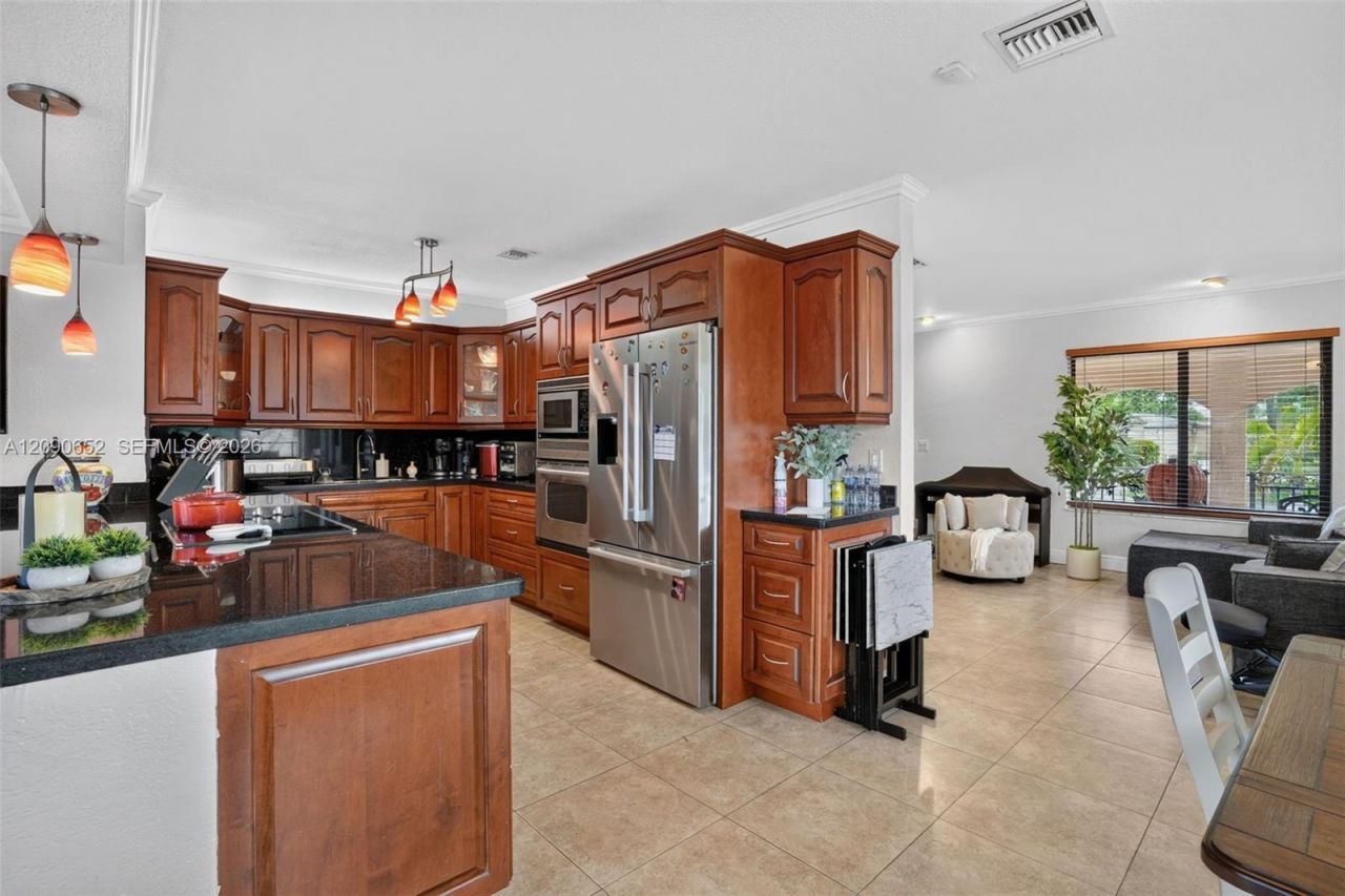 7911 SW 18th Ter , Miami, FL 33155 Photo