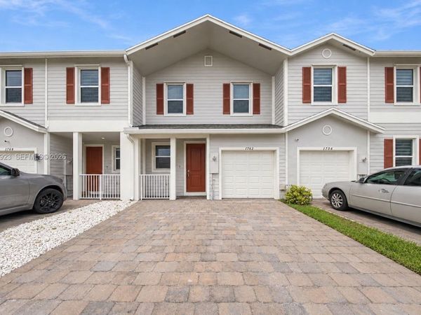 1762 SE 9th Ave , Homestead, FL 33034