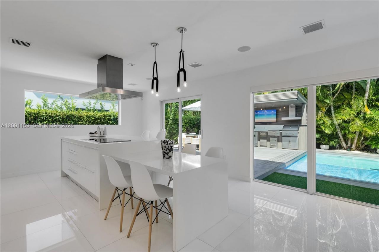 475 Woodcrest Rd , Key Biscayne, FL 33149 Photo