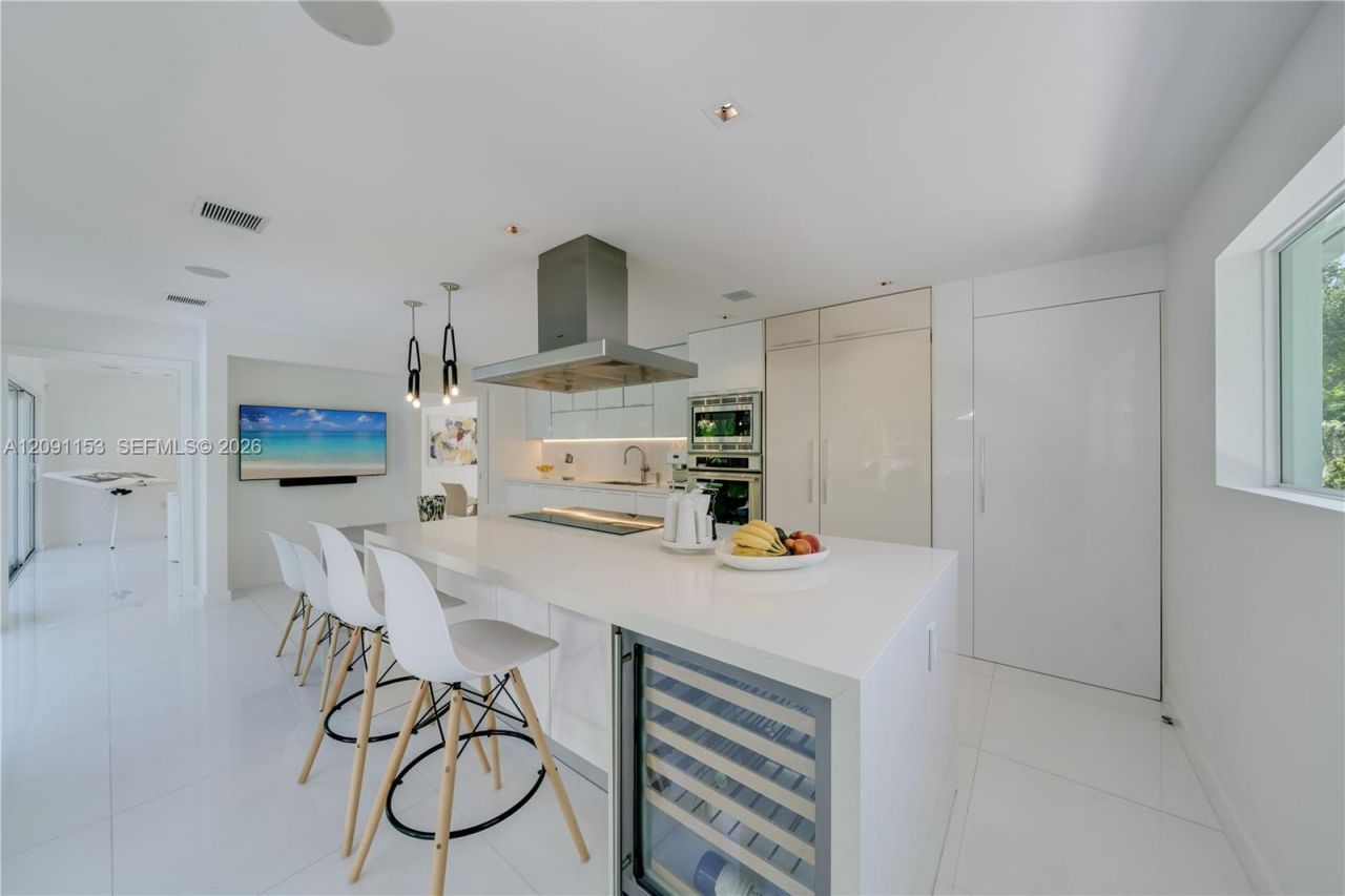 475 Woodcrest Rd , Key Biscayne, FL 33149 Photo