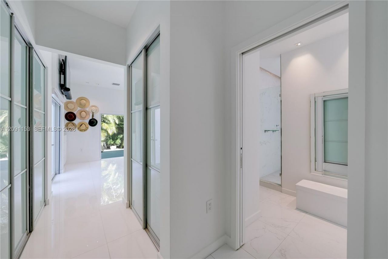 475 Woodcrest Rd , Key Biscayne, FL 33149 Photo