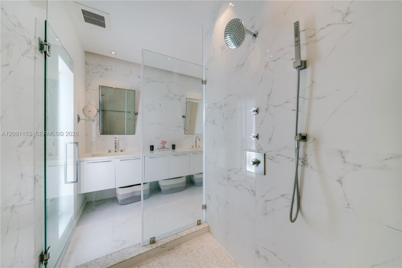 475 Woodcrest Rd , Key Biscayne, FL 33149 Photo