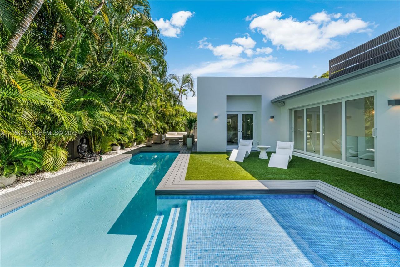 475 Woodcrest Rd , Key Biscayne, FL 33149 Photo