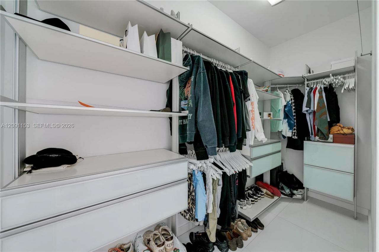 475 Woodcrest Rd , Key Biscayne, FL 33149 Photo