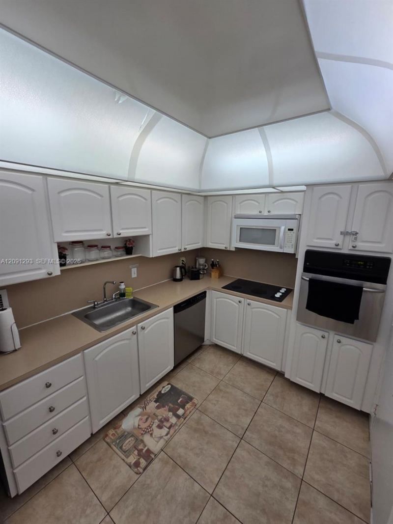 3801 S Ocean Dr , Unit 14U, Hollywood, FL 33019 Photo