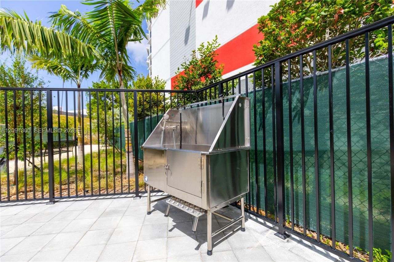 1005 Spring Garden Rd , Unit PH 801, Miami, FL 33136 Photo