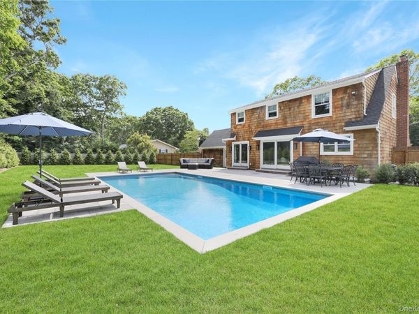16 Pin Oak Lane , Westhampton Beach, NY 11978