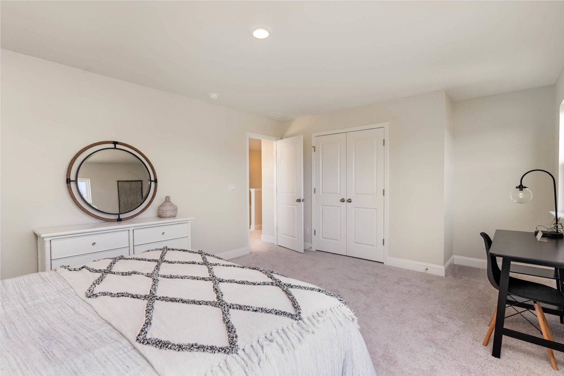 934 Ireland Dr.  Photo 29