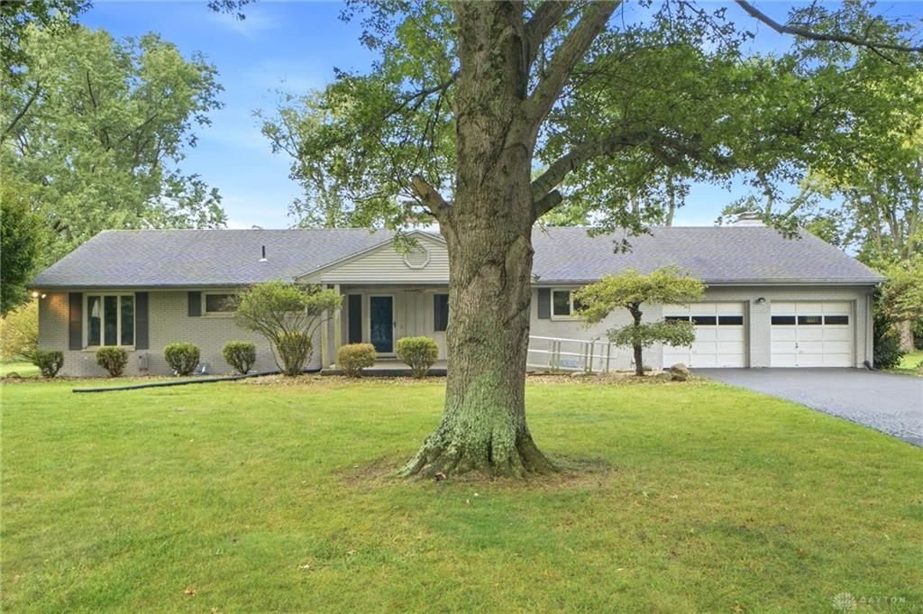 109 Edgewood Drive, Eaton, OH 45320 Main Photo