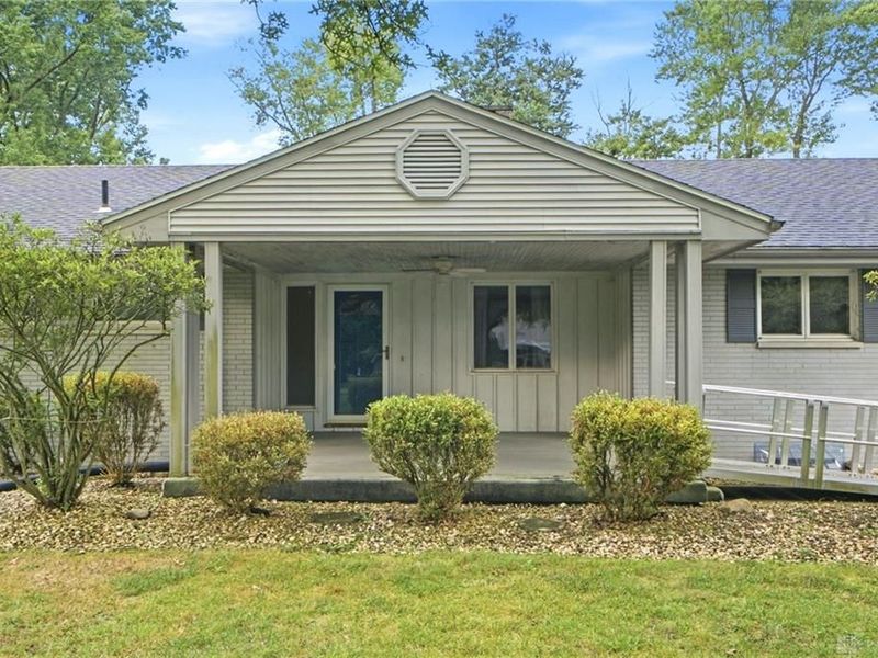 109 Edgewood Drive, Eaton, OH 45320 Photo 4