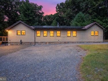 156 TEABERRY LANE, TOWER CITY, PA 17980