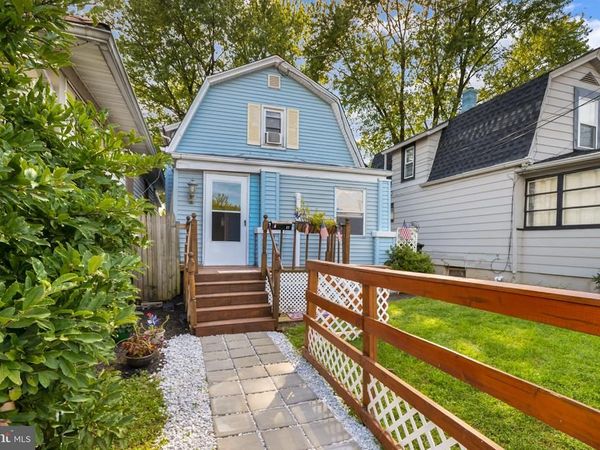 17 DOUGLAS STREET, FORDS, NJ 08863