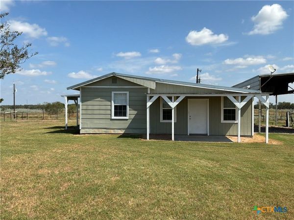 1423 CR 180 County Road 180, Nixon, TX 78140
